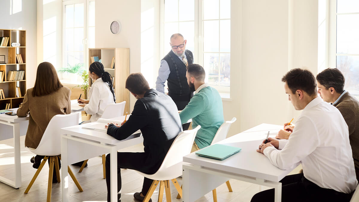 Executive Education Marketing: Reaching the Right Audience at the Right Stage