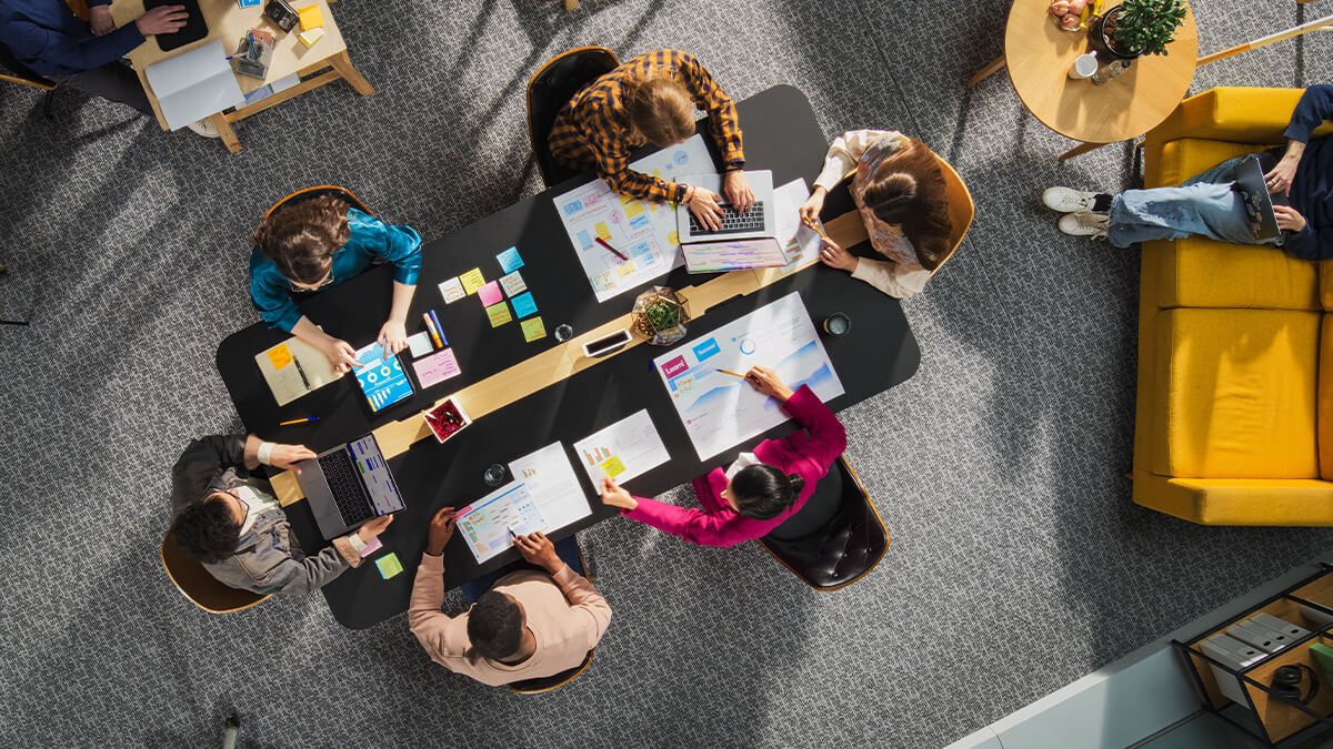SaaS Marketing Strategy: Scaling from First Click to Revenue